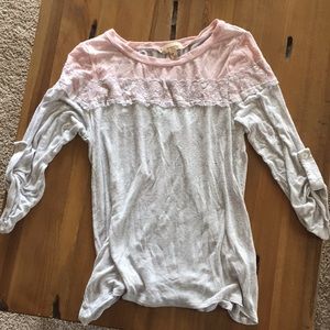 3/4 sleeve pink and grey shirt
